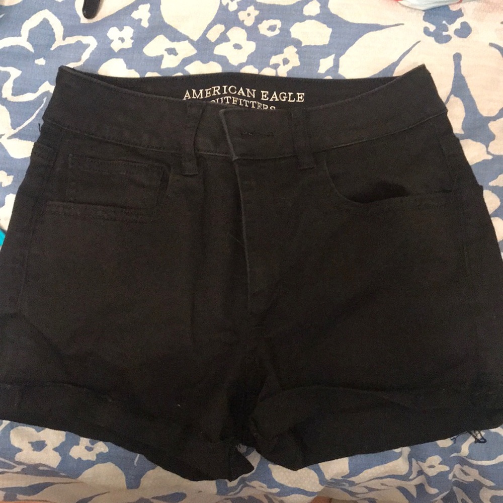 American Eagle black shorts